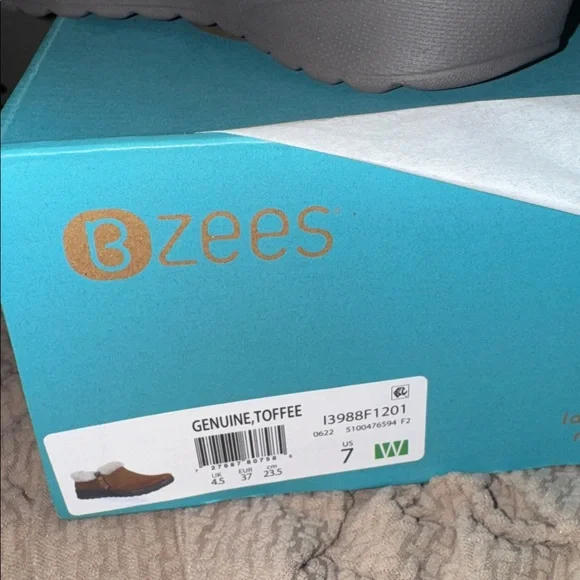 Bzees genuine booties - Picture 9 of 9